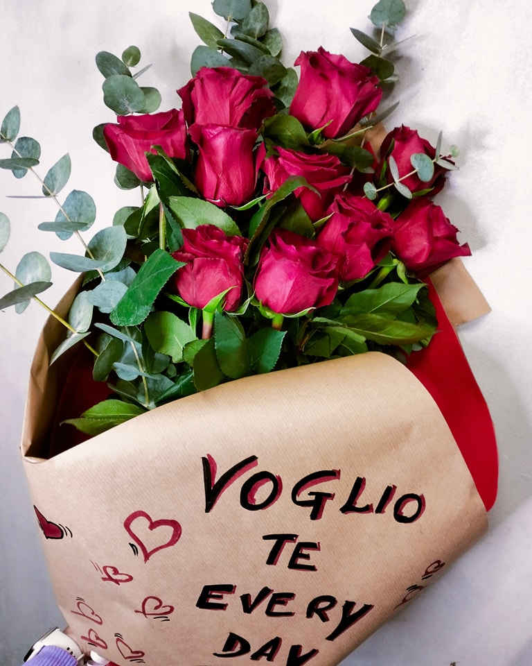 MAZZO ROSE ROSSE CON DEDICA